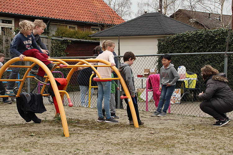 Paaseieren zoeken en spelmiddag_53